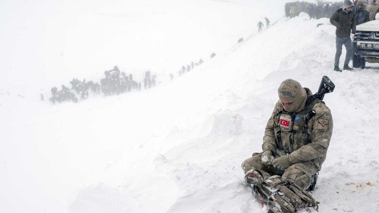 Van'daki çığ faciasının üzerinden 3 yıl geçti 8