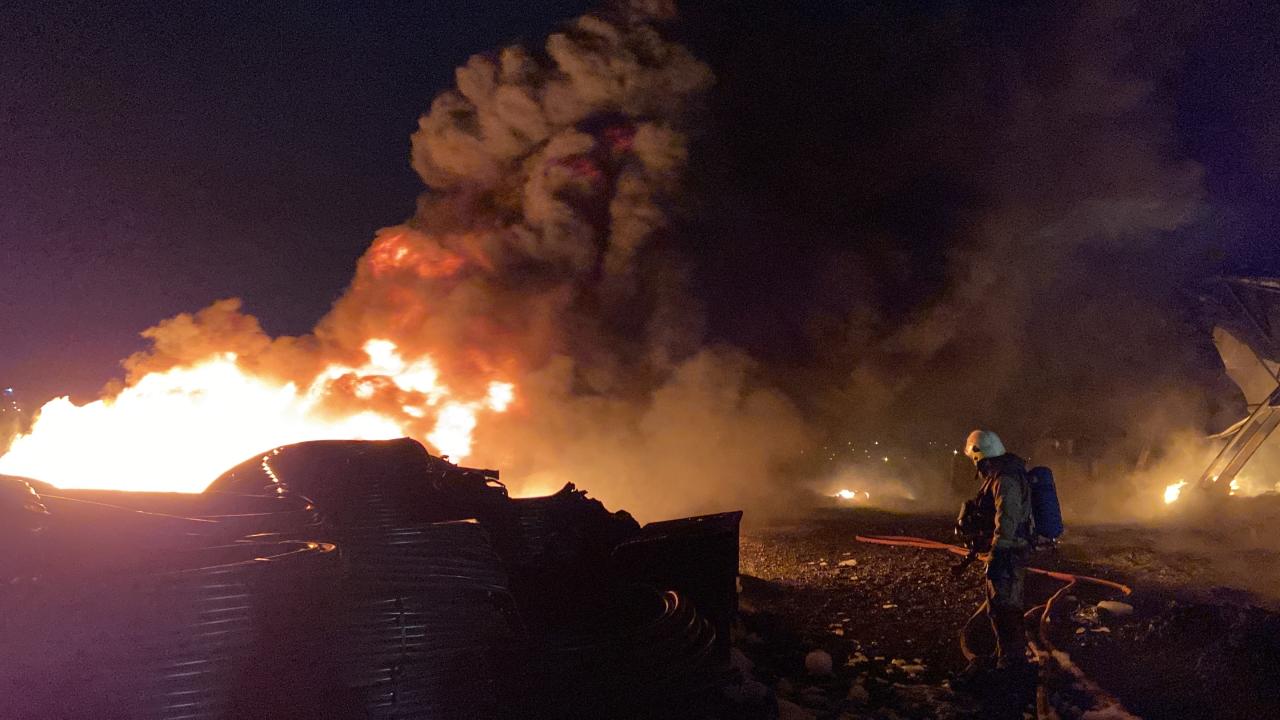 İstanbul'da fabrika yangını 5