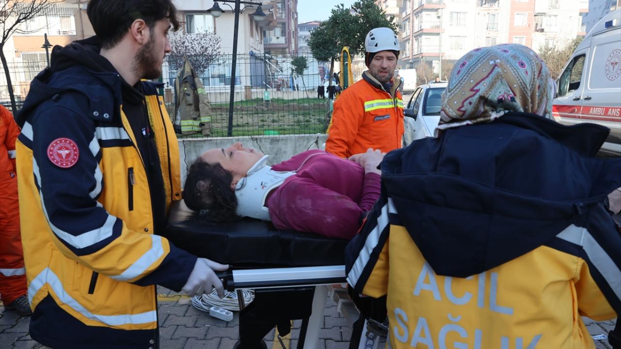 Depremden 29 saat sonra enkazdan sağ çıkarıldı, tüm Türkiye’ye umut oldu 15
