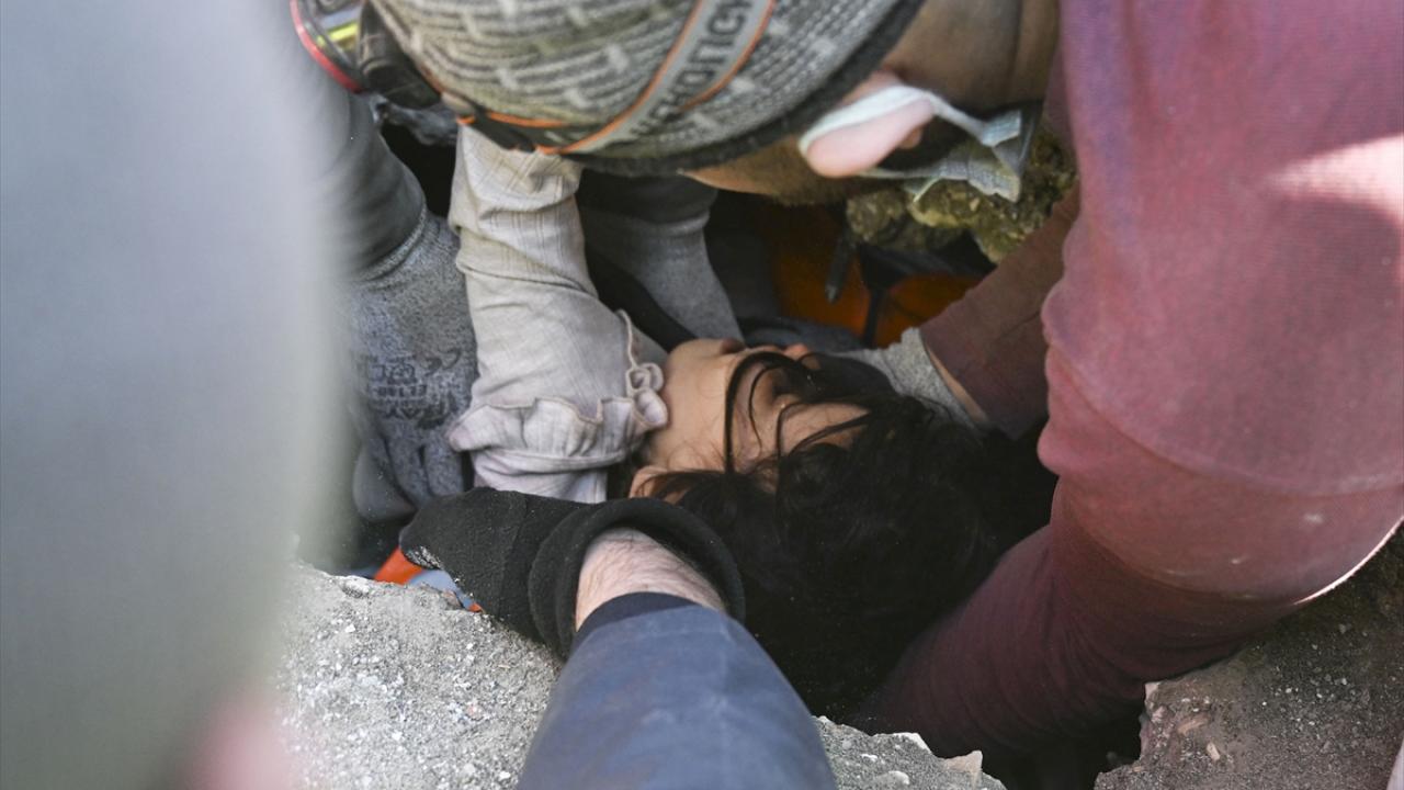 103 saat sonra gelen mucize umutları yeşertti! 3,5 yaşındaki Zeynep Ela… 7