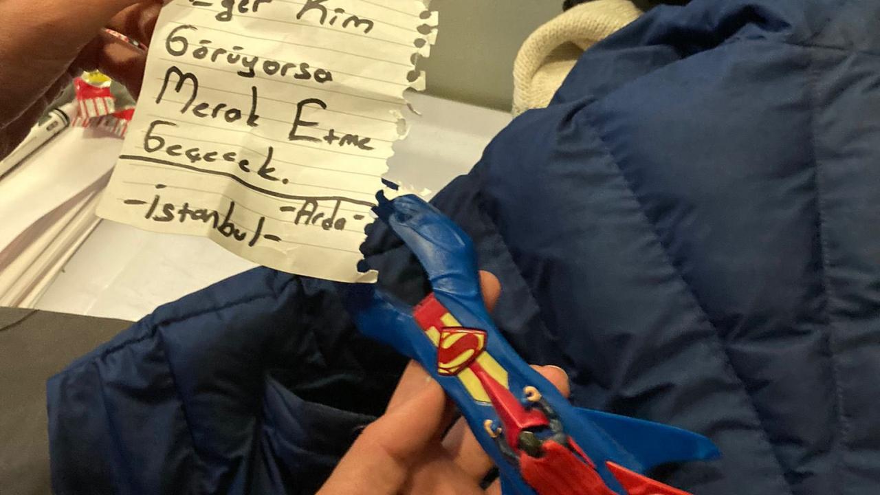 Kendileri küçük ama kalpleri kocaman, çocuklardan afetzede arkadaşlarına mesaj... 1