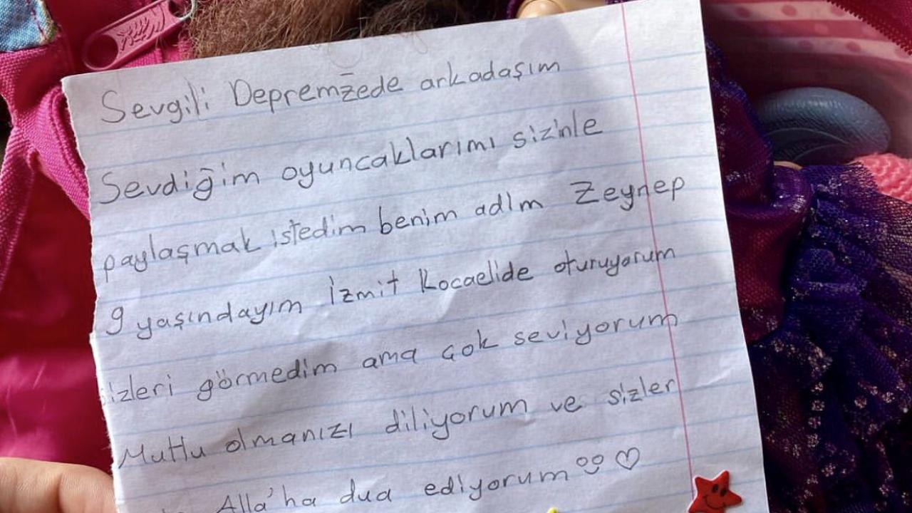 Kendileri küçük ama kalpleri kocaman, çocuklardan afetzede arkadaşlarına mesaj... 26