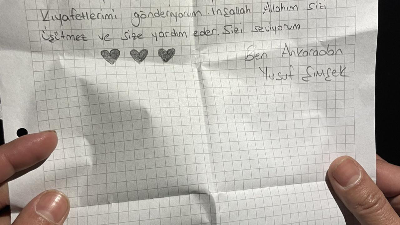 Kendileri küçük ama kalpleri kocaman, çocuklardan afetzede arkadaşlarına mesaj... 21