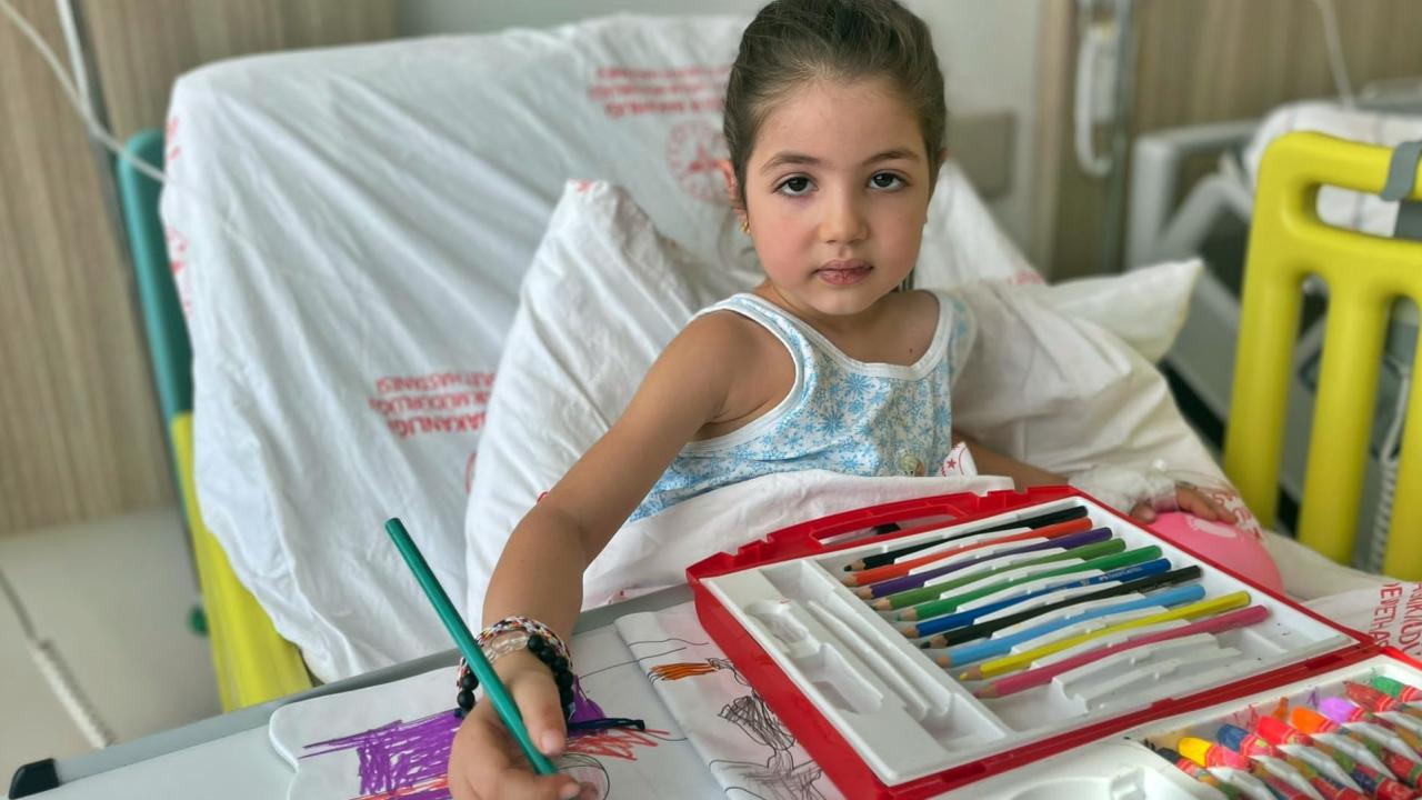 Muayene olmadan su içmek istemeyen Hazal iyileşiyor 8