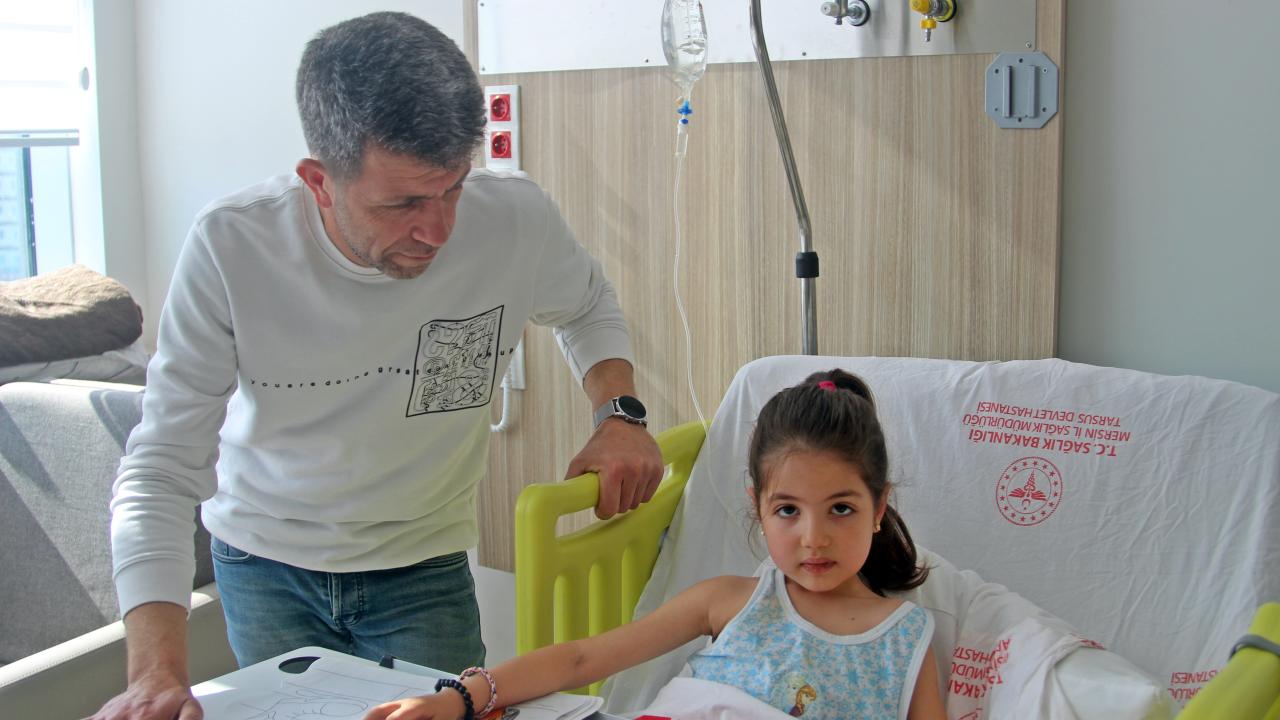 Muayene olmadan su içmek istemeyen Hazal iyileşiyor 4