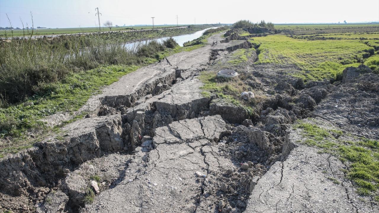 Fay hattının geçtiği yol yarıldı 4