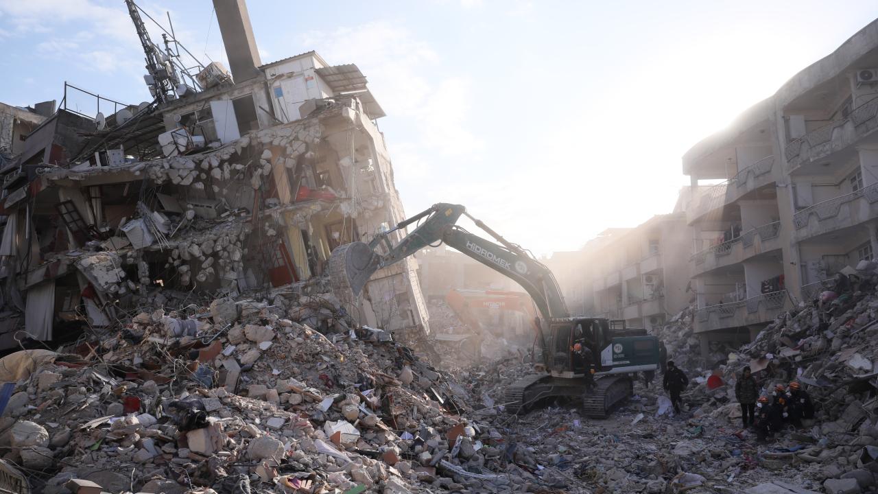 Hasar tespit çalışmaları sonrası hangi ilde kaç bina yıkılacak ? 7