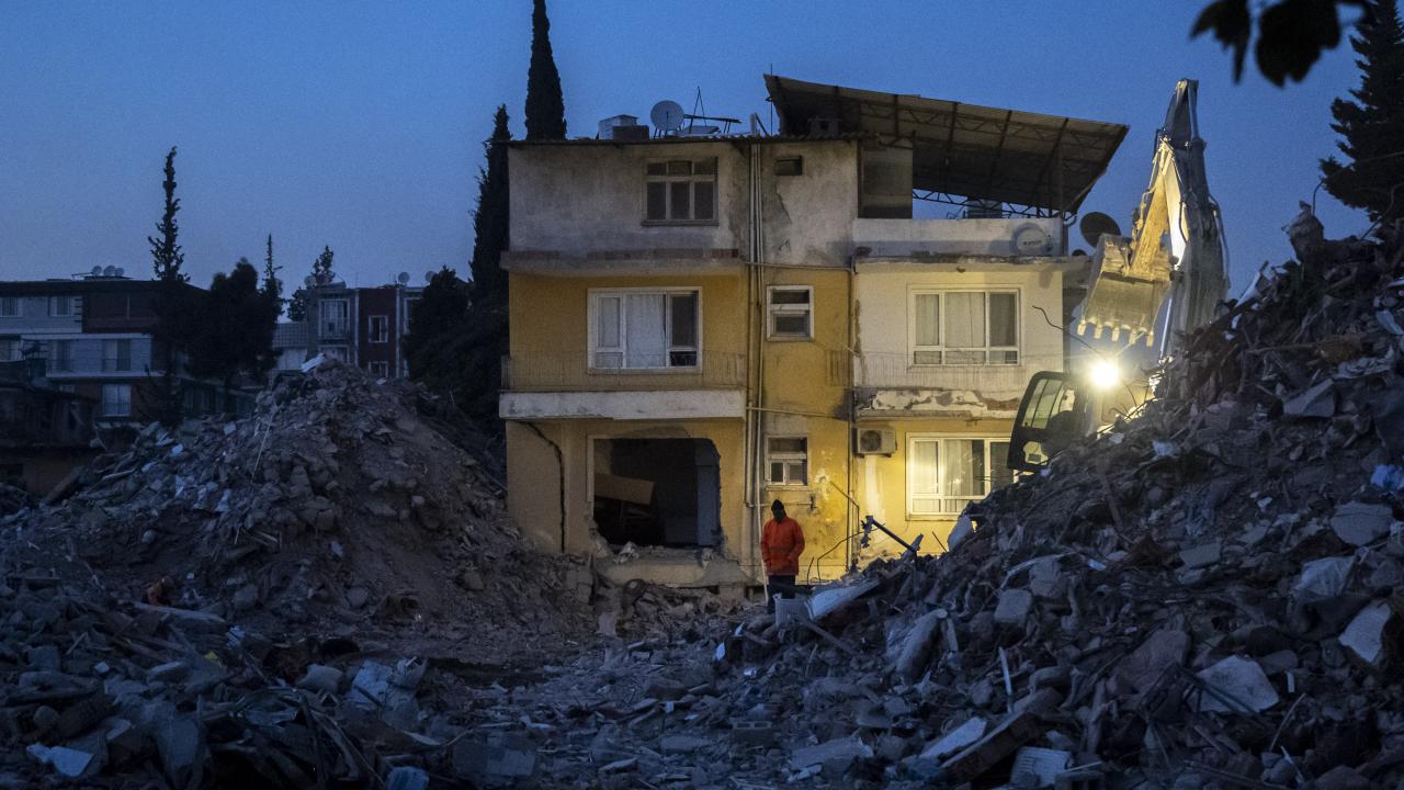 Hasar tespit çalışmaları sonrası hangi ilde kaç bina yıkılacak ? 16