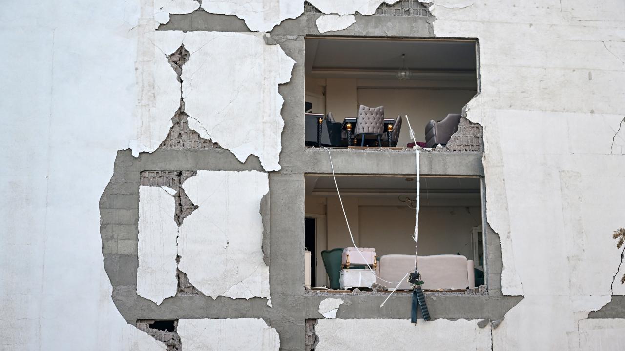 Adıyaman'da her sokak depremin acı izlerini taşıyor 10