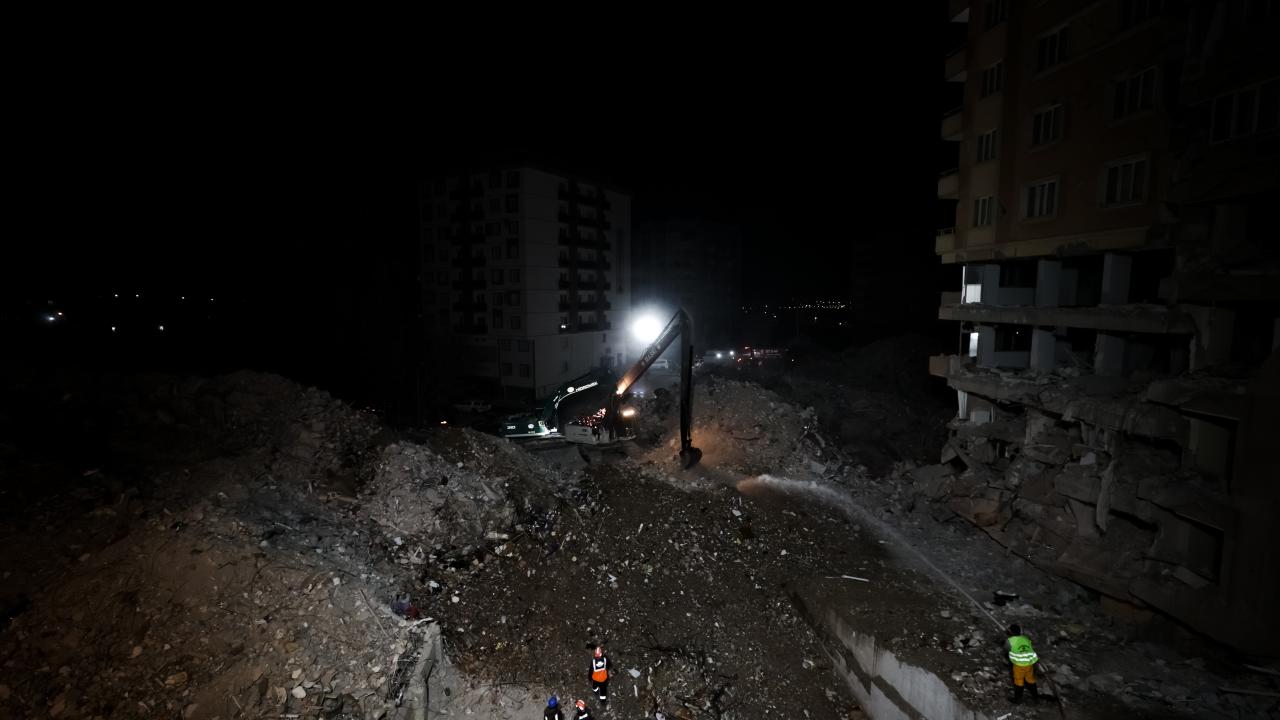 Asrın felaketinde 14. gün 10