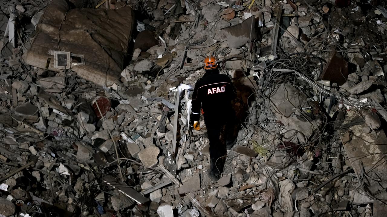 Asrın felaketinde 14. gün 4