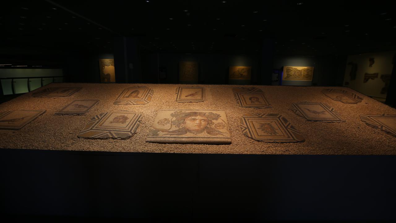 Tek bir taş bile yerinden oynamadı… Zeugma Mozaik Müzesi depremi hasarsız atlattı 9