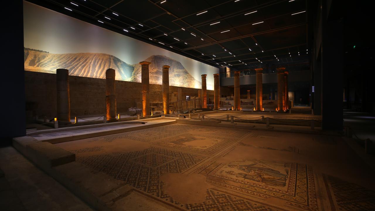 Tek bir taş bile yerinden oynamadı… Zeugma Mozaik Müzesi depremi hasarsız atlattı 2