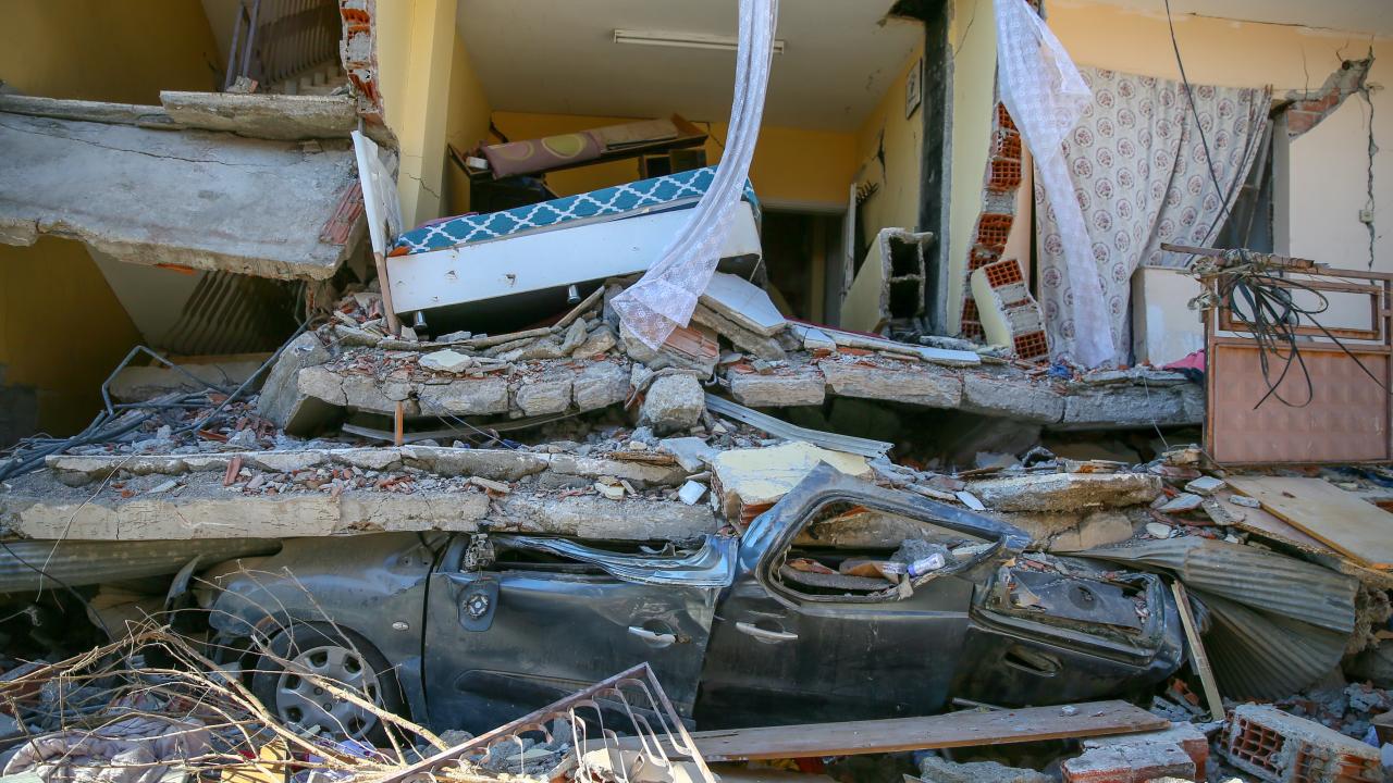 Nurdağı'nda depremlerin acı izleri 6