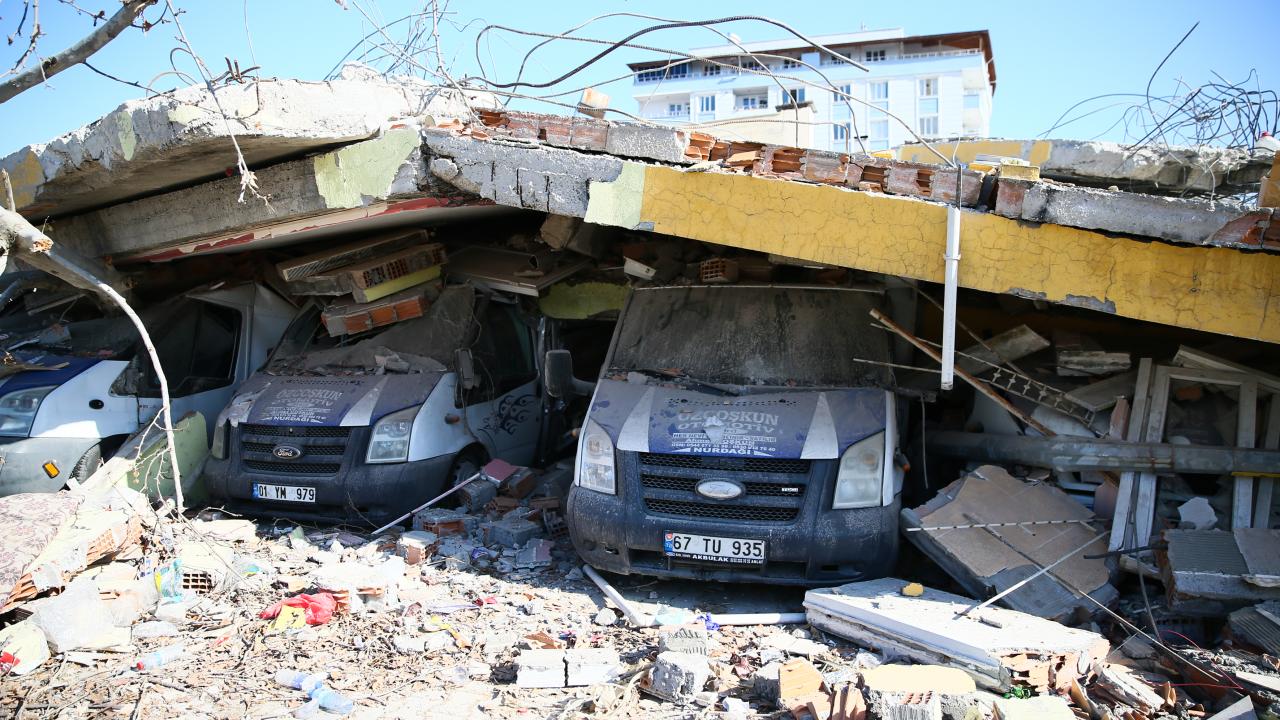 Nurdağı'nda depremlerin acı izleri 2