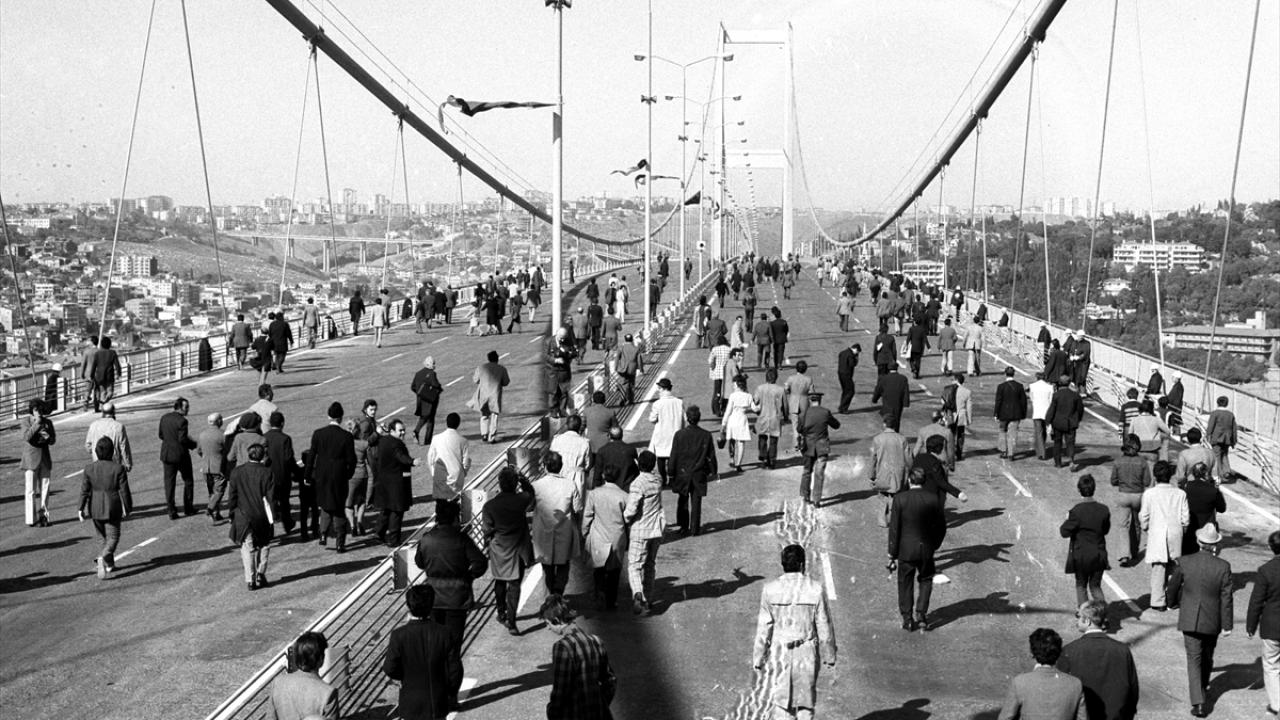 Boğaziçi Köprüsü’nün temeli 50 yıl önce atıldı 3