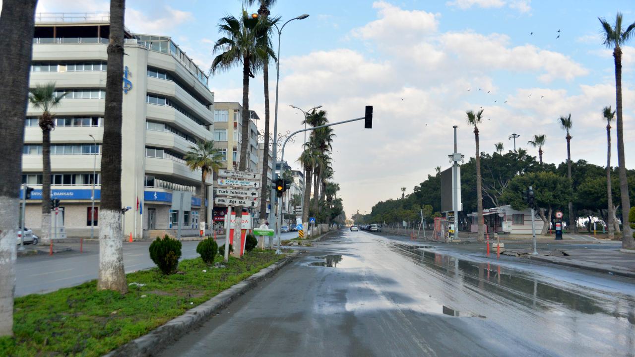 İskenderun depremlerin ardından sessiz 3