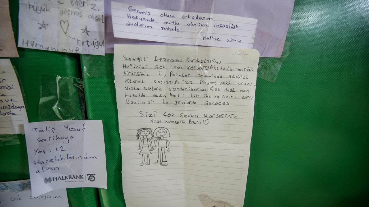 Hatay'a gönderilen yardım kolilerinden çıkan notlar duygulandırıyor 10