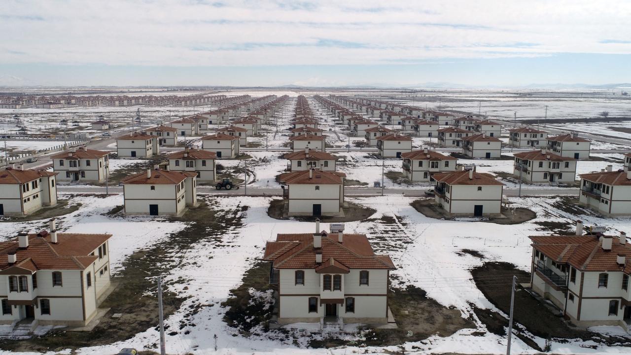 Konya’da köylüler, sıfır evlerini depremzedelere açtı 1