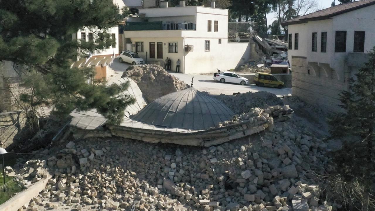 Kurtuluş Savaşı'nda ayakta kalmıştı... Depremle yıkıldı 3