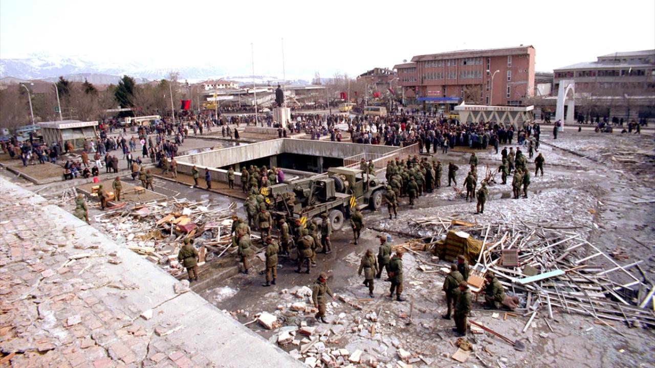Türkiye'nin büyük depremleri 12