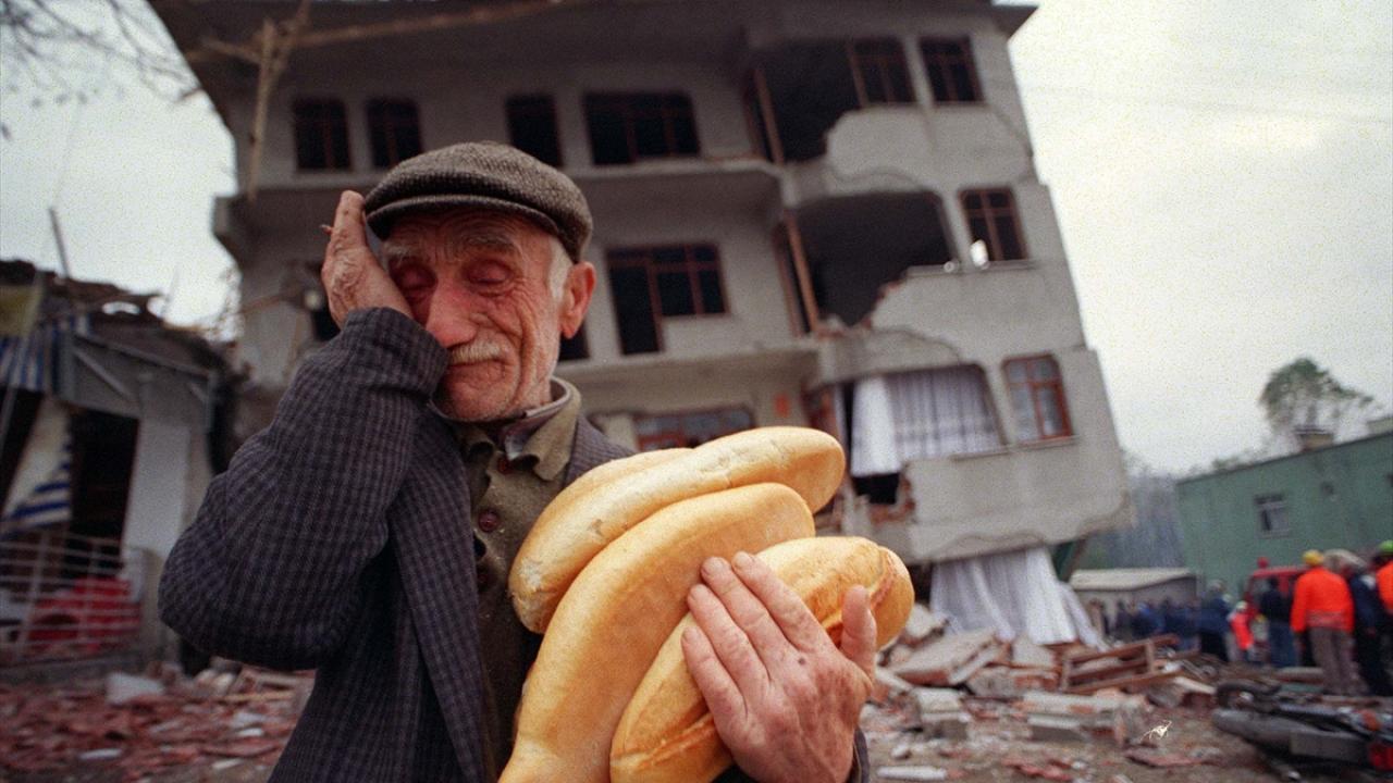 Türkiye'nin büyük depremleri 19