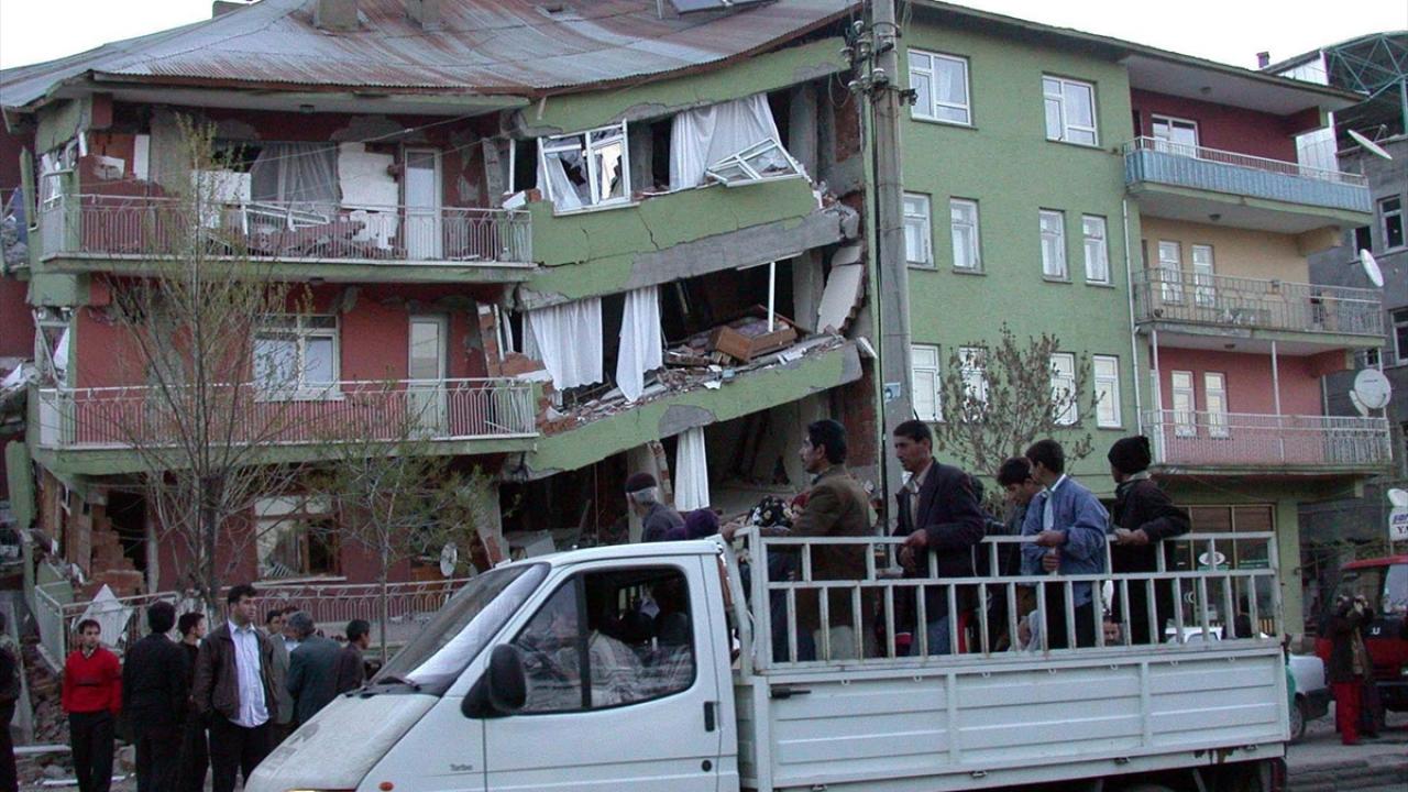 Türkiye'nin büyük depremleri 21