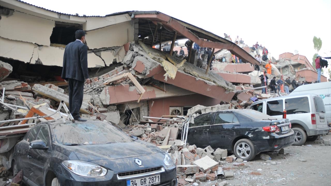 Türkiye'nin büyük depremleri 24