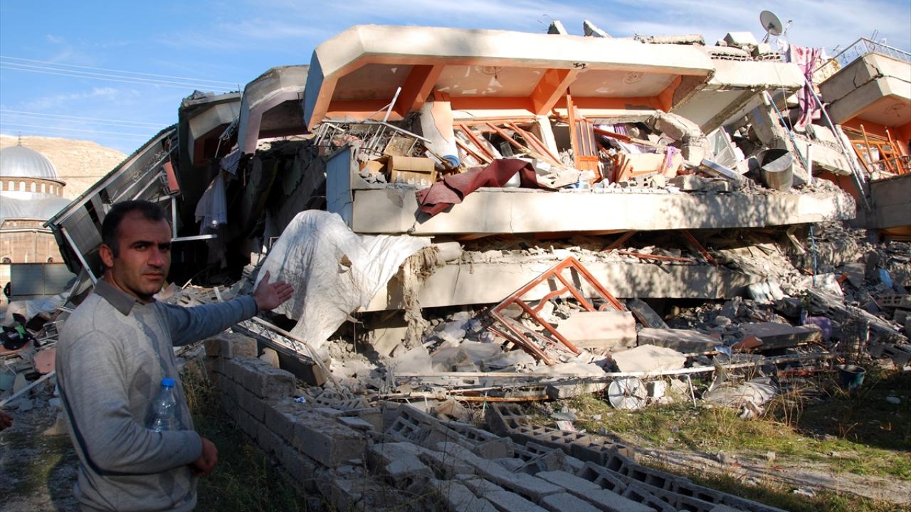 Türkiye'nin büyük depremleri 23