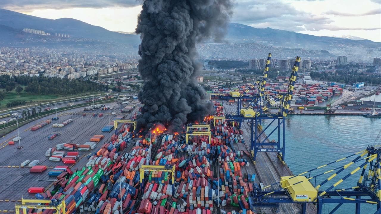 Türkiye'nin büyük depremleri 38