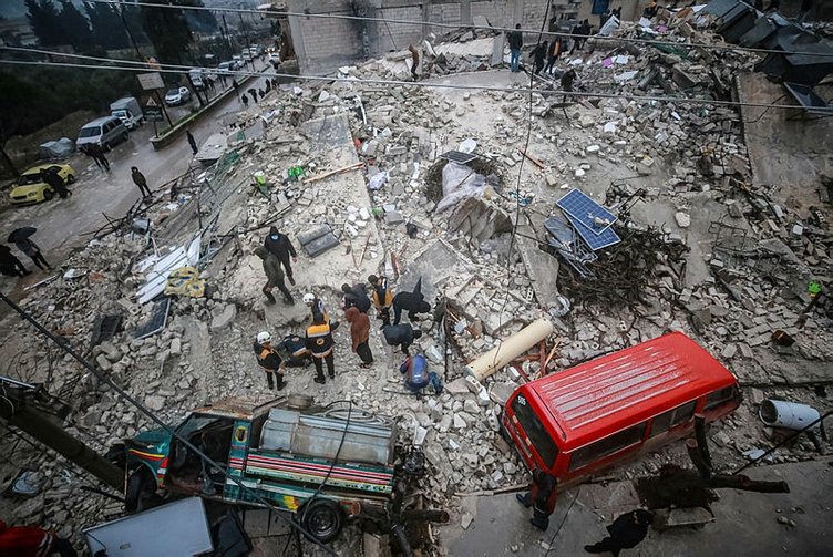 Son dakika: Kahramanmaraş depremi sonrası uzmanlardan peş peşe açıklamalar! 'Felaket çok büyük, 130 atom bombası gücünde 11