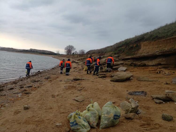 Küvet, kayık, mangal hatta su deposu! İstanbul’un barajlarında yok yok 10
