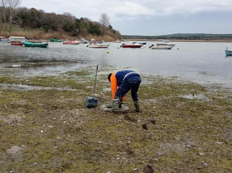 Küvet, kayık, mangal hatta su deposu! İstanbul’un barajlarında yok yok 1