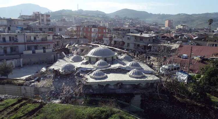 18 bin nüfuslu mahallede sağlam bina kalmadı 18