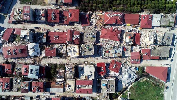 18 bin nüfuslu mahallede sağlam bina kalmadı 1