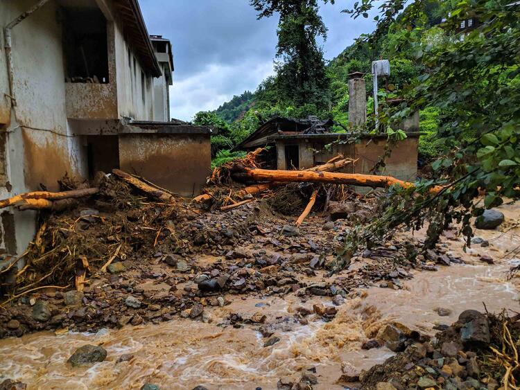 Depremler sonrası Karadeniz'de heyelanlar sıklaştı 9