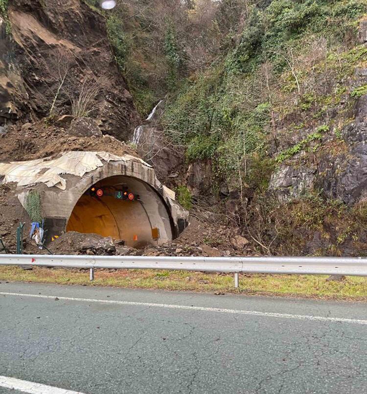 Depremler sonrası Karadeniz'de heyelanlar sıklaştı 8