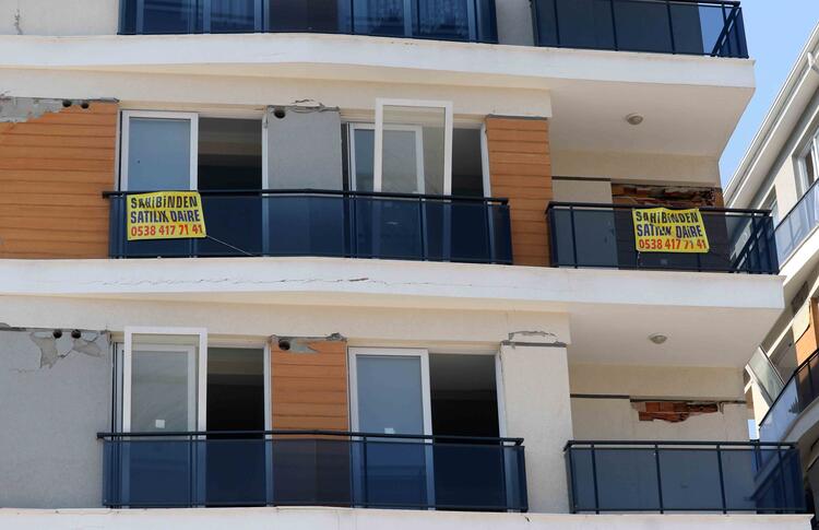 Hayalet şehre dönen Hatay'da geriye kalan 'Kiralık' ve 'Satılık' yazıları... 5