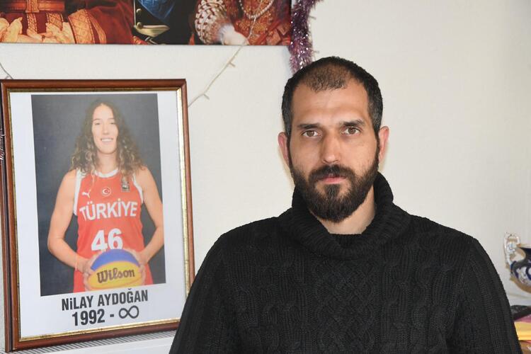 Depremde ölen milli basketbolcu Nilay ile babaannesinin son görüntüleri enkazdan çıktı 5