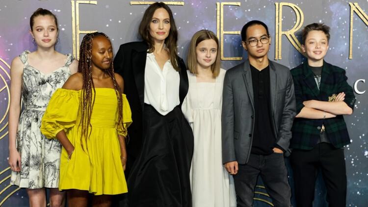 Kalabalık aile bildiğiniz gibi değil: Meğer çocukları arasında 'ayrım' gözetiyormuş 1