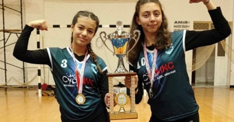 Ağlatan kader! Aynı gün aynı hastanede dünyaya geldiler, deprem akşamı ise... 1