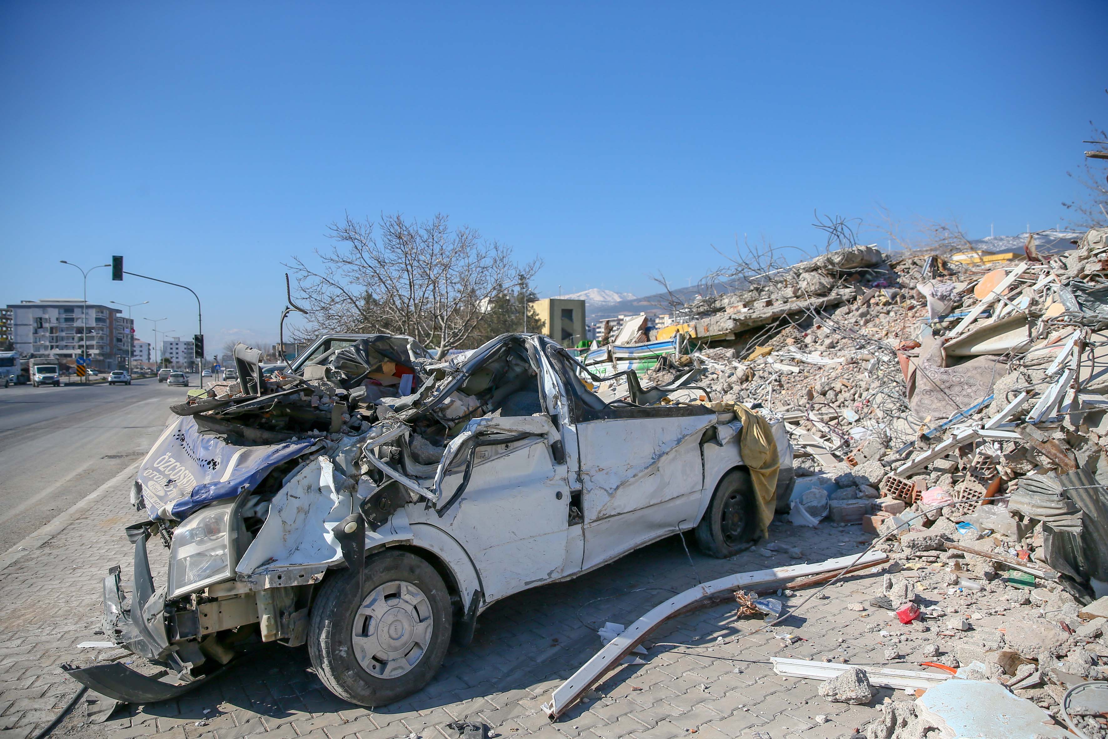 Nurdağı'nda depremin acı izleri fotoğraf karelerinde 10