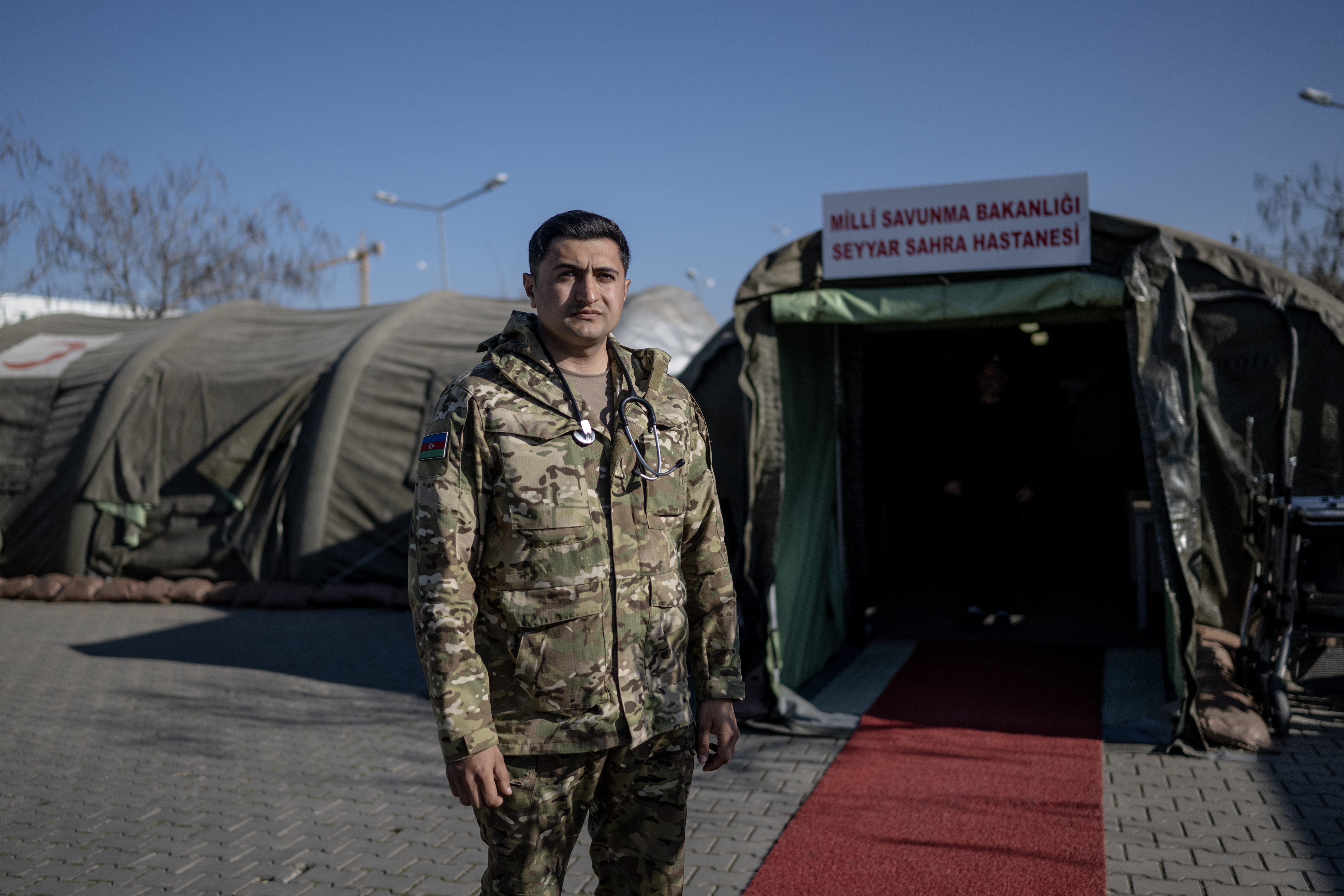 Türkiye ve Azerbaycan orduları, yaraları sarmak için omuz omuza 16