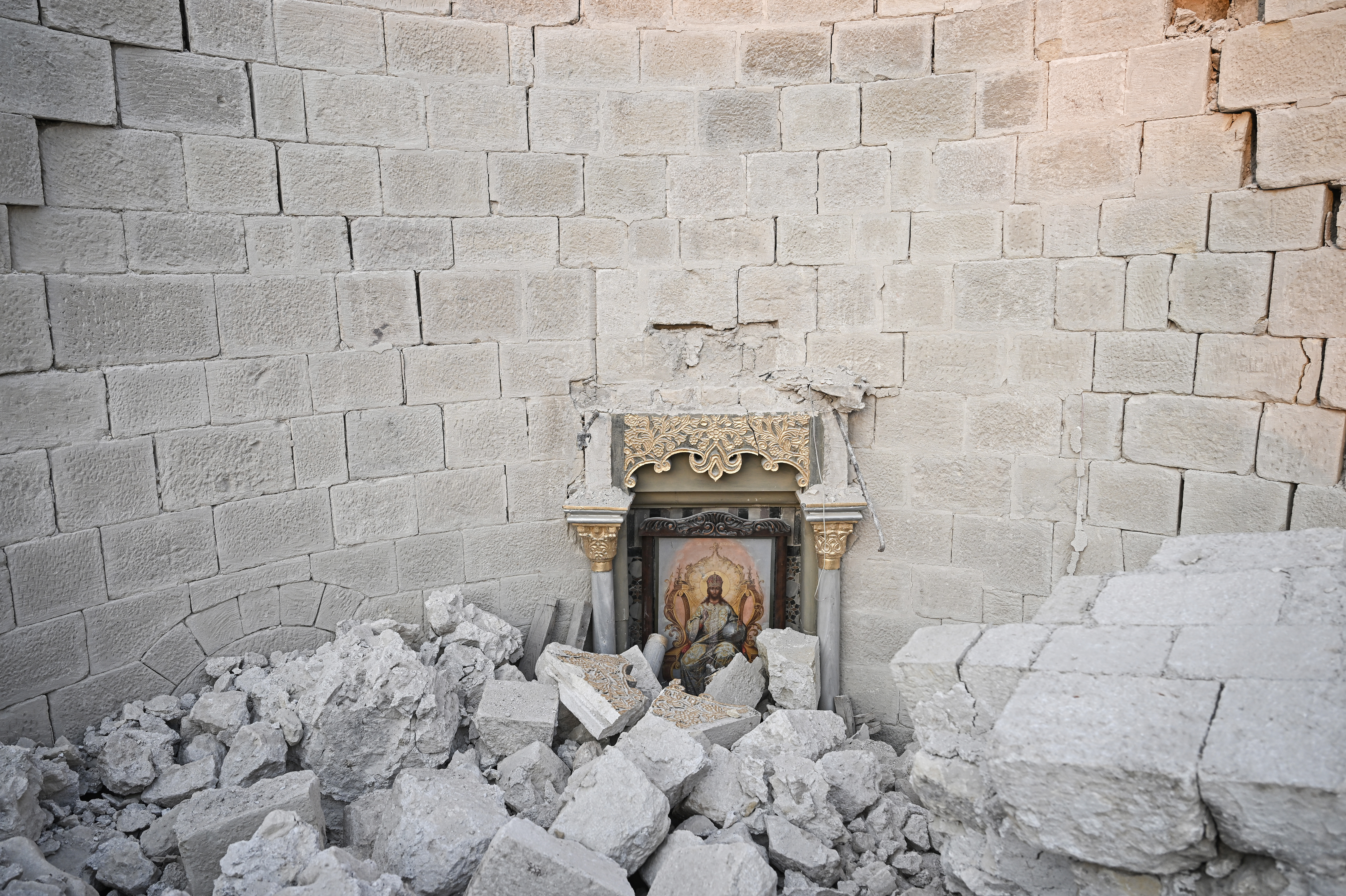 Antakya'daki Rum Ortodoks Kilisesi de depremlerde yıkıldı 5