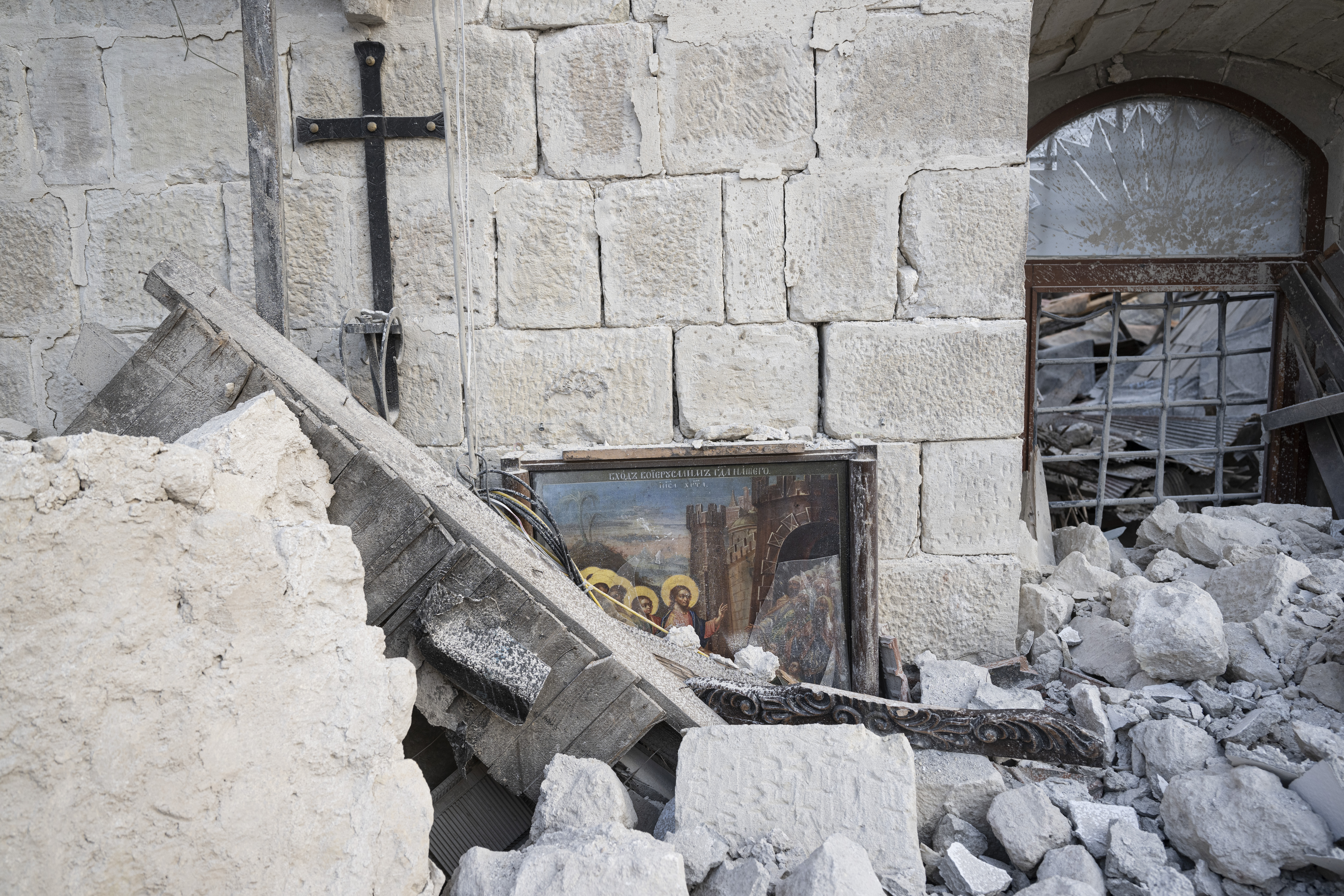 Antakya'daki Rum Ortodoks Kilisesi de depremlerde yıkıldı 9