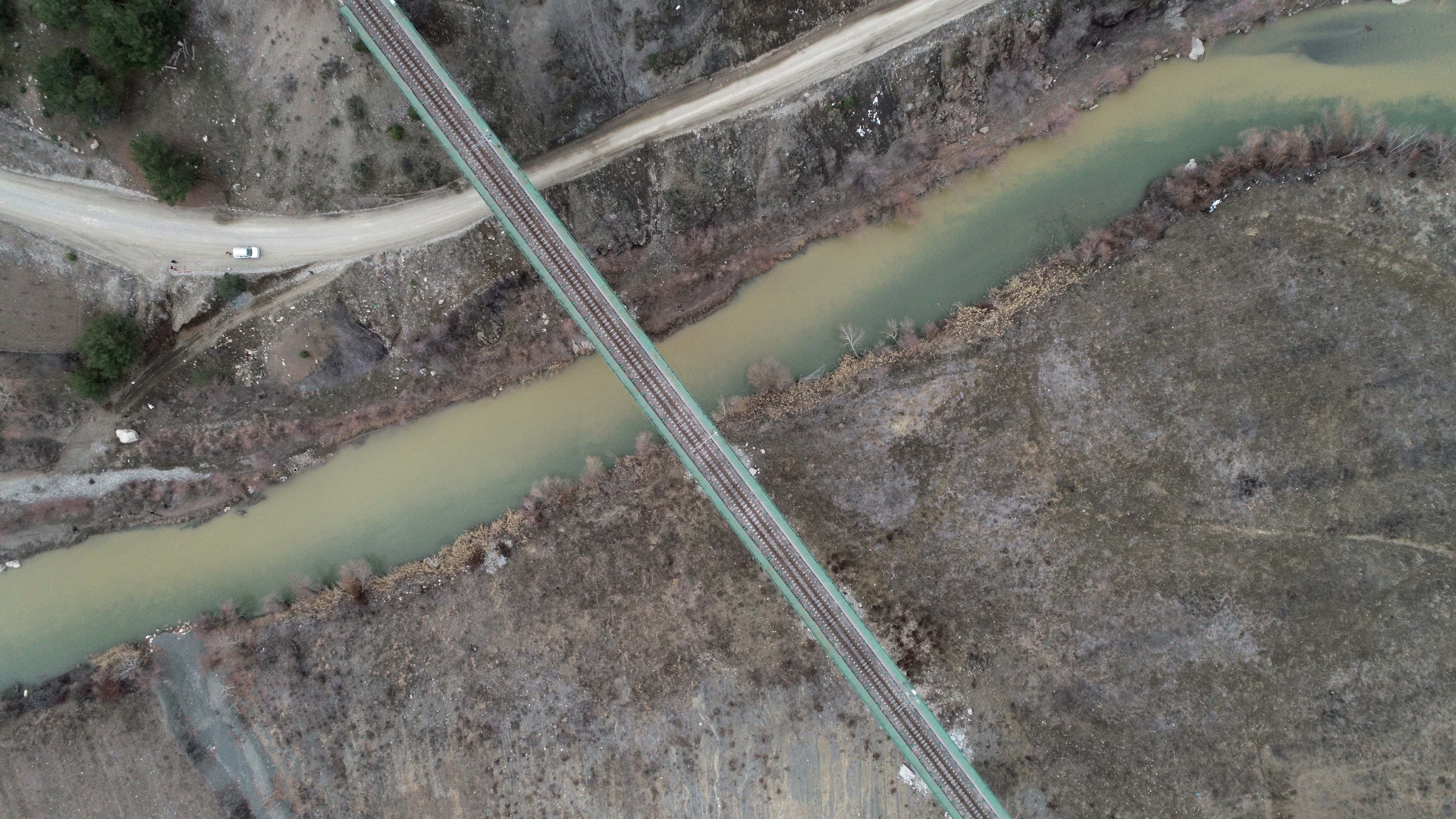 Adıyaman'daki 94 yıllık Alman Köprüsü ayakta kaldı 2