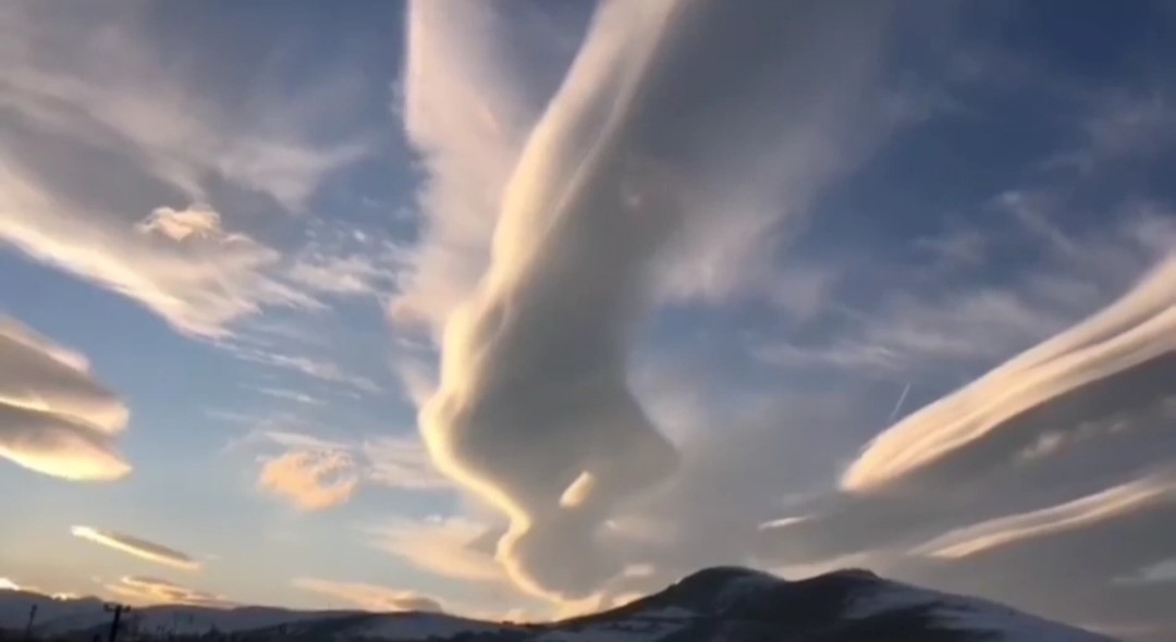Depremin habercisi denildi... Van'da birçok ilçeden görüldü 5