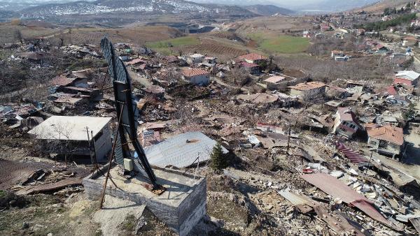 harmanli-da-depremle-gelen-hasar-7-15661844_o