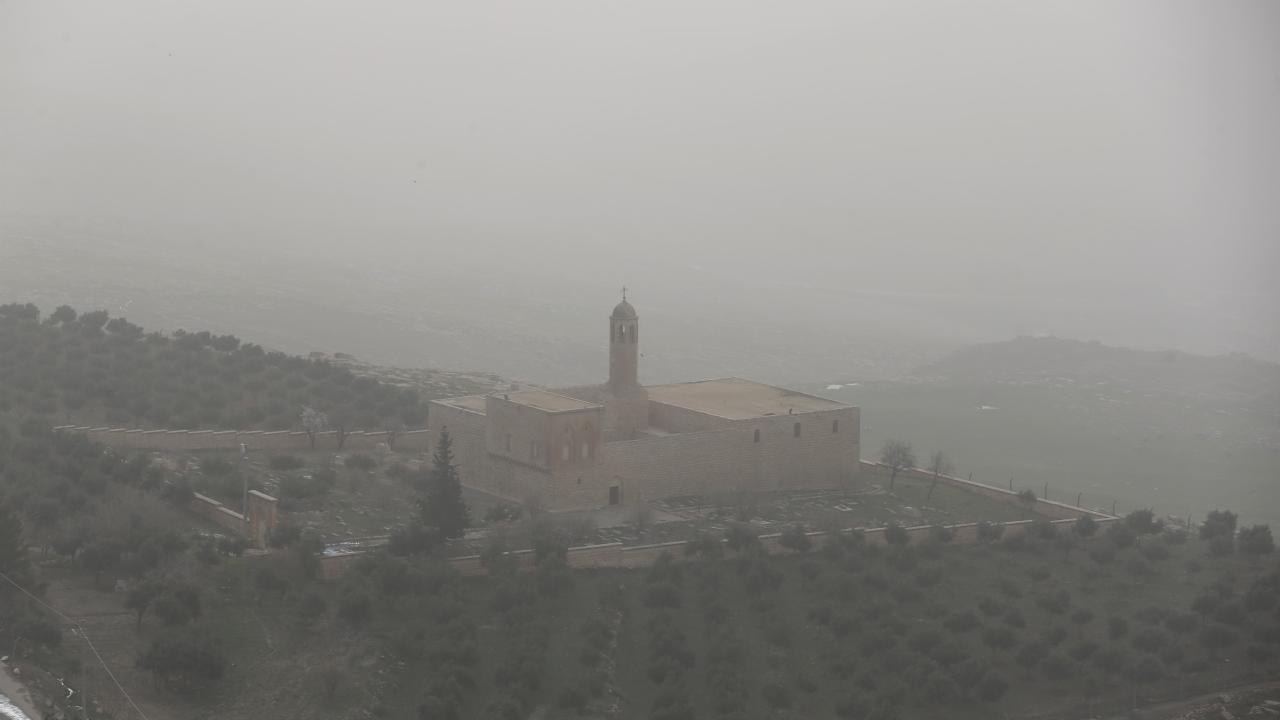 Diyarbakır ve Mardin'de toz taşınımı etkili oldu 4