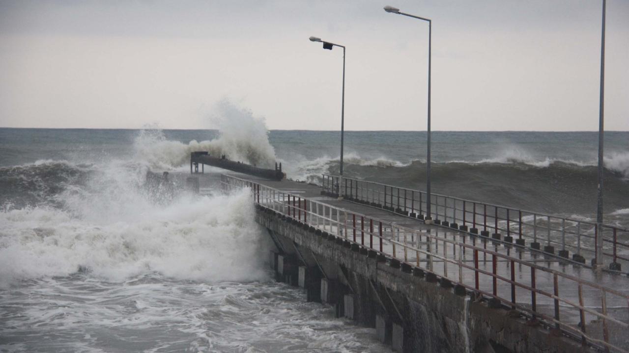 29 ile uyarı: Sağanak ve fırtına geliyor 15